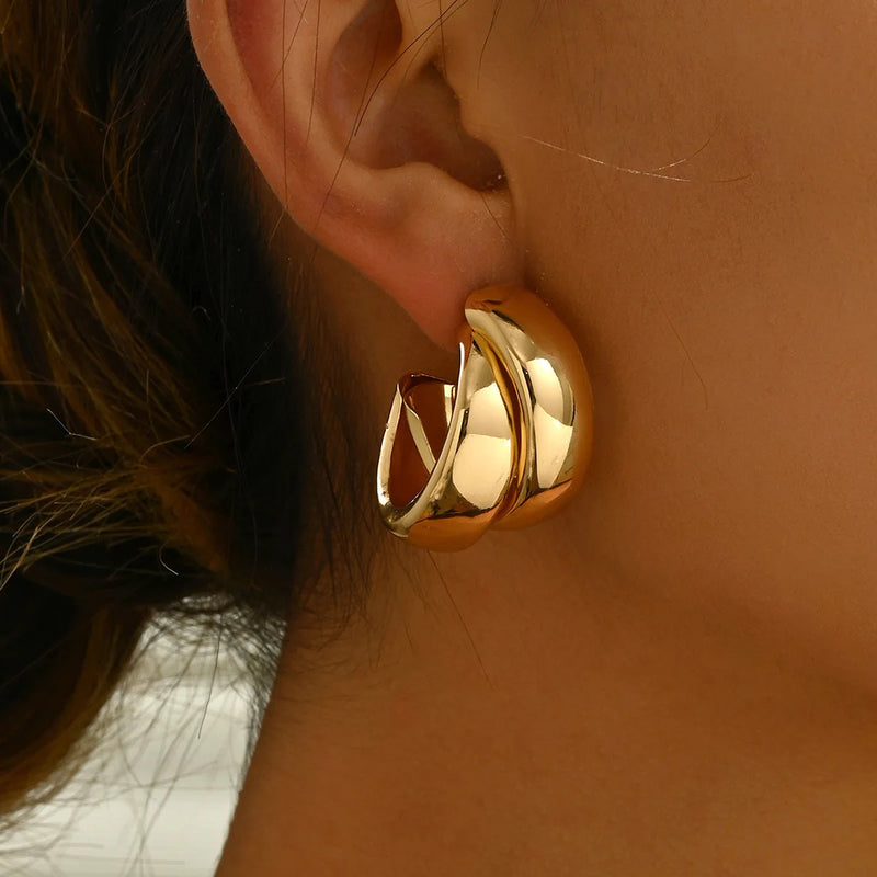 Zila in gold